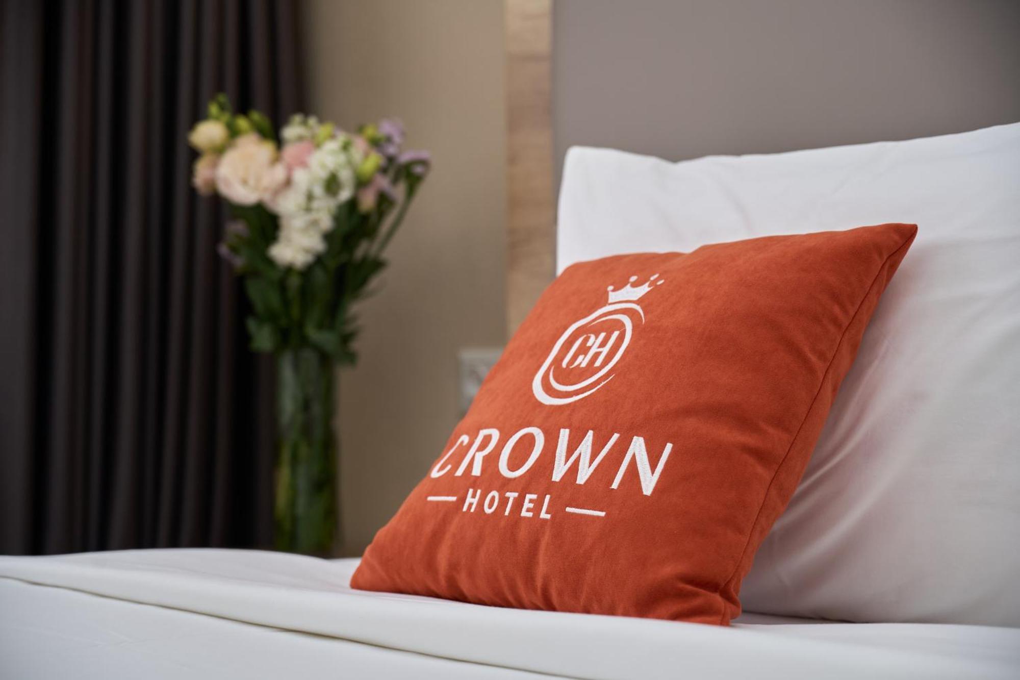 Crown Hotel Bishkek Exterior photo